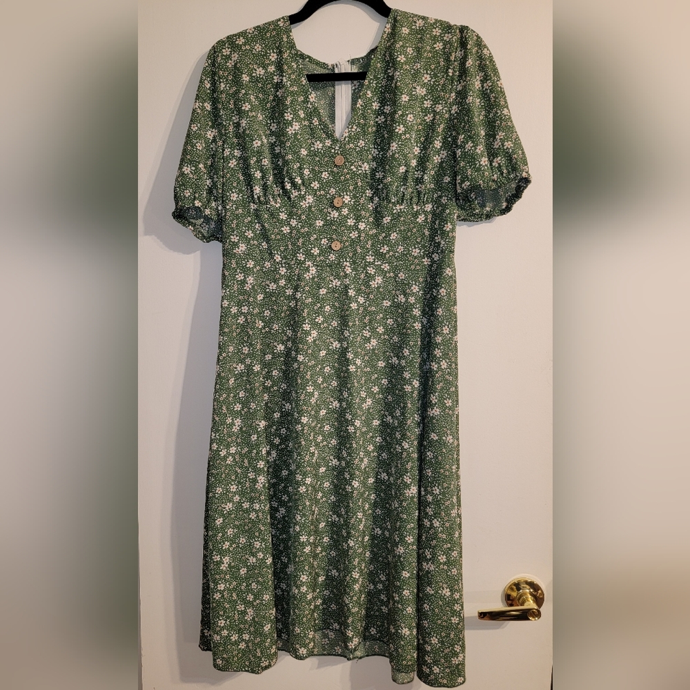🤑2 for 15🥳 Vintage style dress green button-up floral v-neck midi dress XL